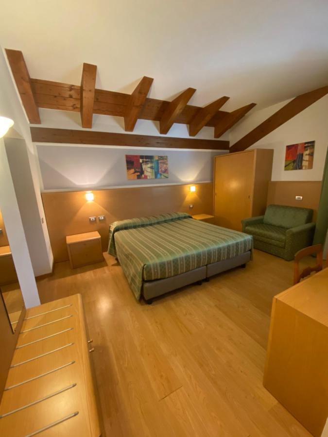 Al Brenta Hotel Levico Terme Luaran gambar